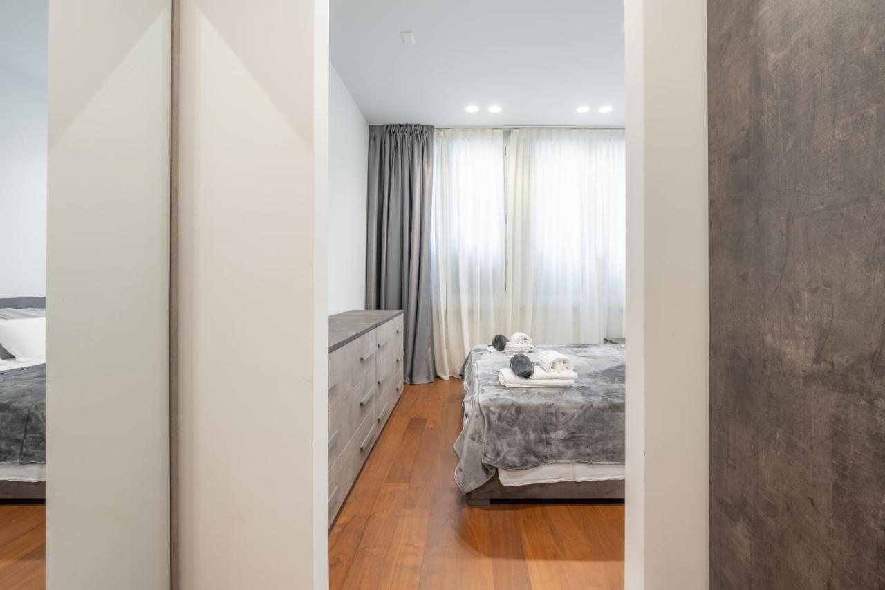We Home - Broletto Boutique Милан Экстерьер фото