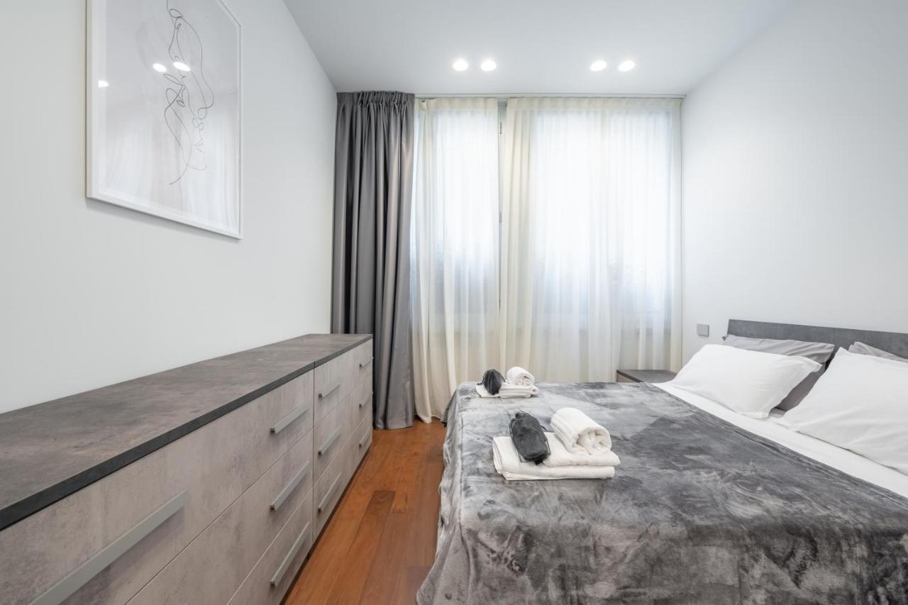 We Home - Broletto Boutique Милан Экстерьер фото